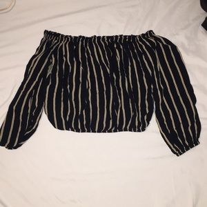 Brandy Melville- off the shoulder stripped top